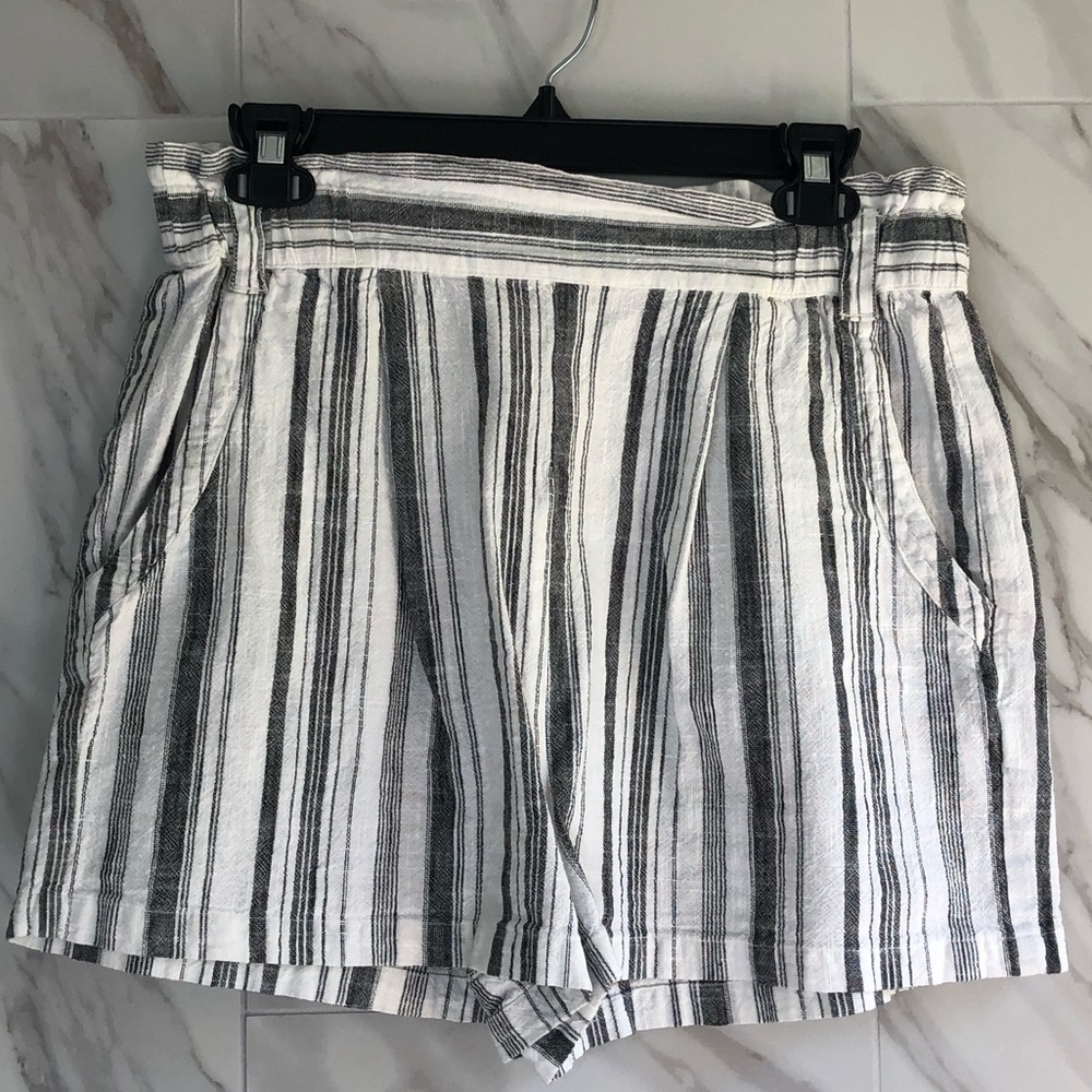 Forever 21 White and Gray Striped Shorts